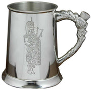 english-pewter-company-1pt-embossed-piper-tankard---silver-34472700