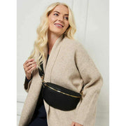 elie-beaumont-large-sling-bag---black-34433335