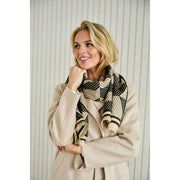 elie-beaumont-mosaic-winter-scarf---blackivory-white-35930608