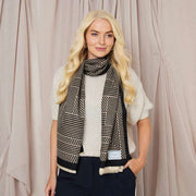 elie-beaumont-geometric-winter-scarf---blacksand-beige-35930572