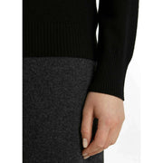 falke-pure-cashmere-v-neck-sweater---black-34438576