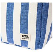roka-hampstead-cotton-canvas-lunch-bag---denim-blue-stripewhite-35904503