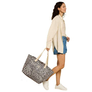 hindbag-claude-beach-tote-bag---leopard-off-white-34430778